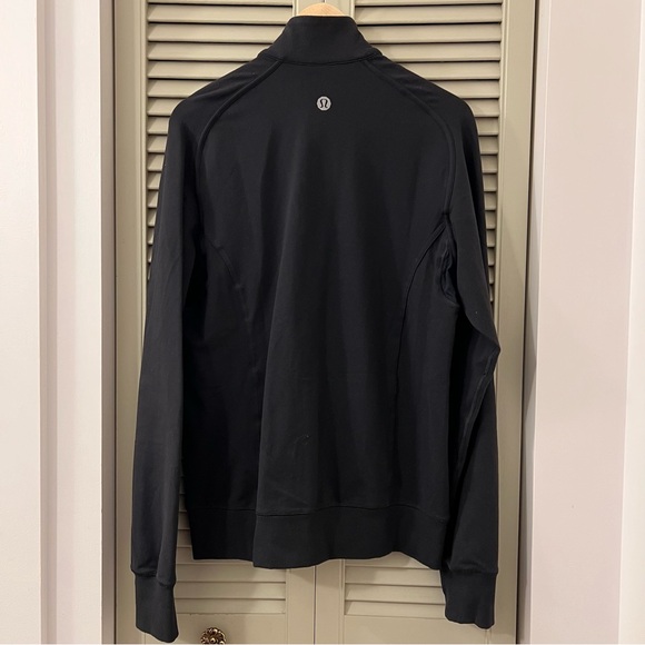 Lululemon Men’s Jacket GUC - Picture 3 of 5